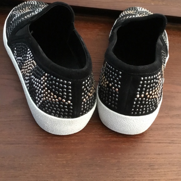 vince camuto star design sneakers. NWOT - Picture 5 of 5
